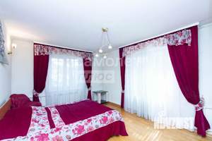 Дом 297м², 2-этажный, на длительный срок,