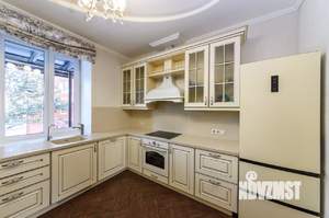 Таунхаус 166м², 3-этажный, участок 3 сот.