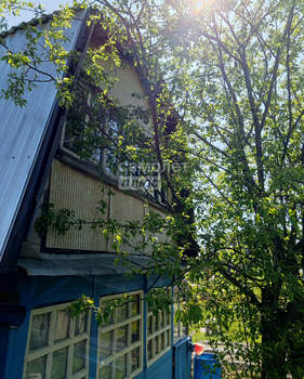 Дом 30м², 2-этажный, участок 8 сот.