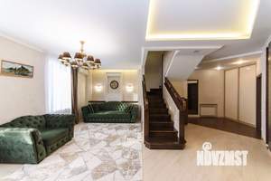 Таунхаус 166м², 3-этажный, участок 3 сот.