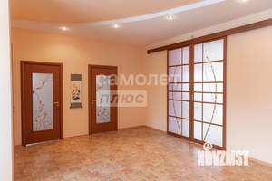 Коттедж 437м², 2-этажный, участок 20 сот.