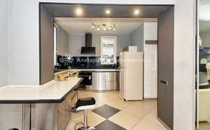 Дом 181м², 3-этажный, участок 15 сот.