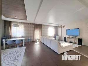 Коттедж 208м², 2-этажный, участок 8 сот.