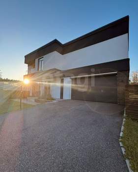 Дом 266м², 2-этажный, участок 13 сот.