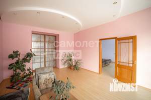 Коттедж 437м², 2-этажный, участок 20 сот.