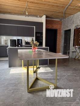 Дом 226м², 2-этажный, участок 8 сот.