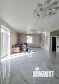 Дом 222м², 3-этажный, участок 10 сот.