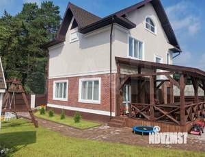 Дом 152м², 2-этажный, участок 10 сот.