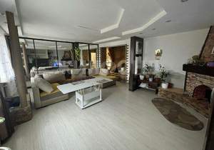 Дом 240м², 2-этажный, участок 5 сот.