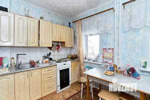 Дом 276м², 3-этажный, участок 11 сот.