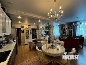 Дом 185м², 2-этажный, участок 6 сот.