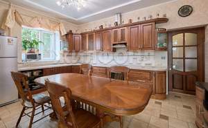 Дом 330м², 2-этажный, участок 20 сот.