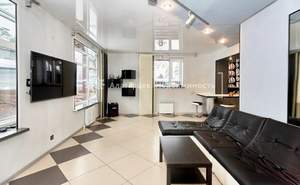 Дом 181м², 3-этажный, участок 15 сот.