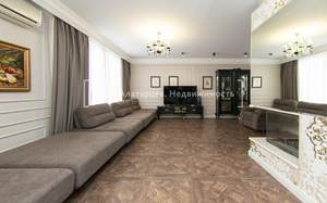 Дом 253м², 4-этажный, участок 3 сот.