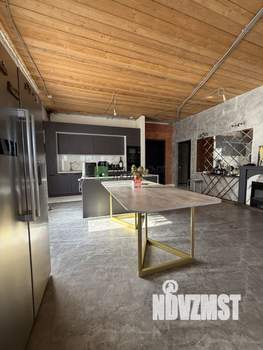 Дом 226м², 2-этажный, участок 8 сот.