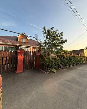 Дом 274м², 2-этажный, участок 10 сот.