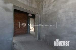 Дом 292м&sup2;, 2-этажный, на длительный срок, 