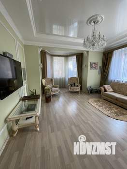 Коттедж 300м², 3-этажный, на длительный срок, 