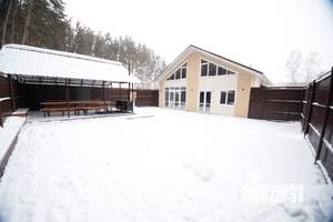 Дом 200м², 2-этажный, посуточно, 