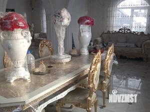 Коттедж 400м&sup2;, 3-этажный, на длительный срок, 