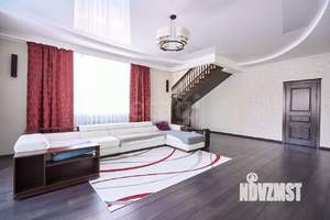 Дом 450м&sup2;, 2-этажный, на длительный срок, 