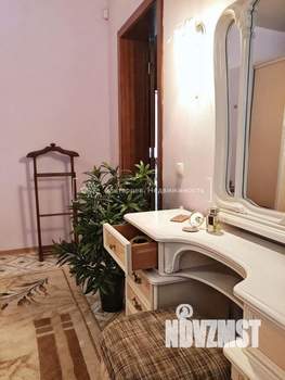 Дом 174м², 2-этажный, на длительный срок, 