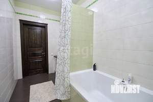 Дом 450м&sup2;, 2-этажный, на длительный срок, 