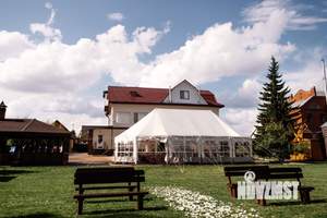 Дом 400м&sup2;, 3-этажный, посуточно, 