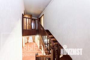 Дом 216м², 2-этажный, участок 10 сот.  