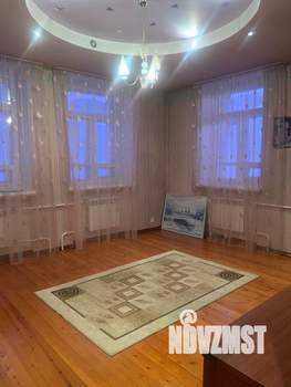 Коттедж 592м², 3-этажный, участок 9 сот.  
