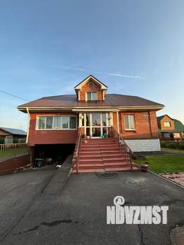 Коттедж 275м&sup2;, 3-этажный, участок 10 сот.  