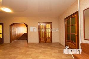 Дом 275м&sup2;, 2-этажный, участок 12 сот.  