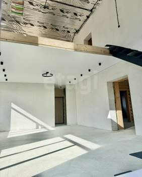 Дом 221м&sup2;, 2-этажный, участок 9 сот.  