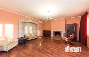 Коттедж 445м², 3-этажный, участок 7 сот.  