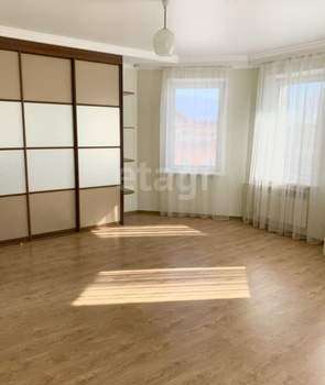 Дом 456м², 2-этажный, участок 15 сот.  
