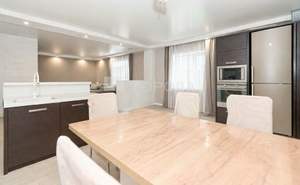 Дом 300м&sup2;, 2-этажный, участок 5 сот.  