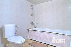 Дом 130м&sup2;, 2-этажный, участок 6 сот.  