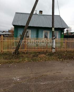 Дом 30м&sup2;, 2-этажный, участок 6 сот.  