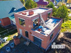 Дом 280м², 3-этажный, участок 9 сот.  