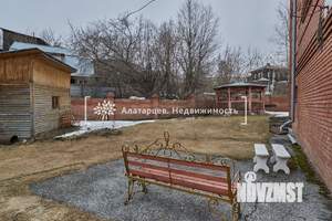 Дом 379м², 3-этажный, участок 11 сот.  