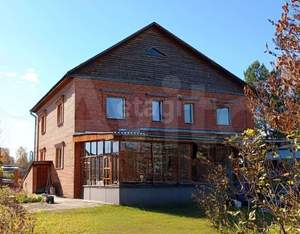 Дом 180м&sup2;, 2-этажный, участок 18 сот.  