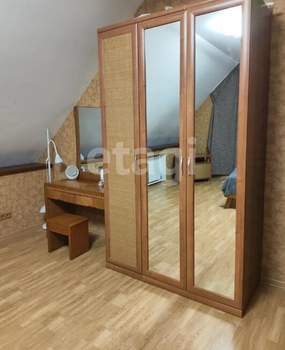 Дом 268м&sup2;, 2-этажный, участок 11 сот.  