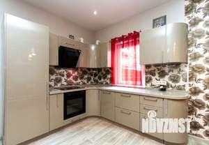 Дом 224м&sup2;, 2-этажный, участок 6 сот.  