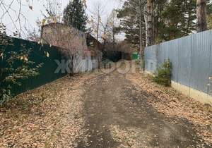 Дом 24м&sup2;, 2-этажный, участок 4 сот.  