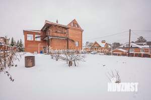 Дом 252м², 2-этажный, участок 10 сот.  