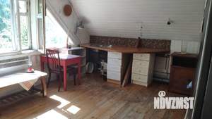 Дом 60м&sup2;, 2-этажный, участок 5 сот.  