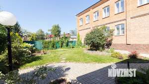 Дом 365м&sup2;, 2-этажный, участок 6 сот.  