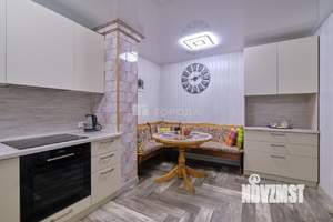 Дом 143м&sup2;, 2-этажный, участок 10 сот.  