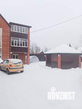 Коттедж 230м², 3-этажный, участок 7 сот.  