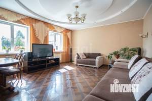 Дом 216м², 2-этажный, участок 7 сот.  